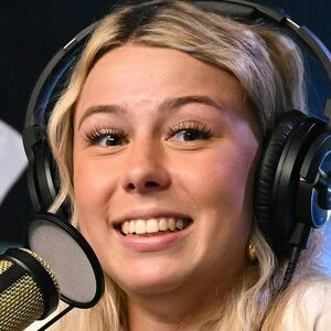 halieywelch