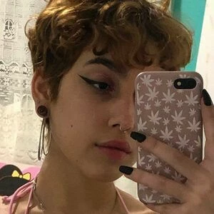 Missjoyy