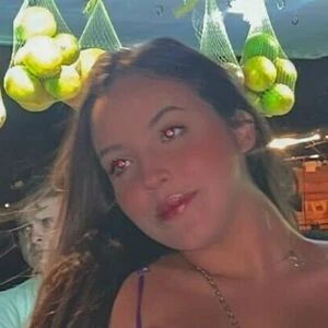 Isadora Mello