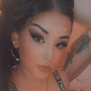 Lindseyunfamous