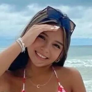 Emilycutiexx