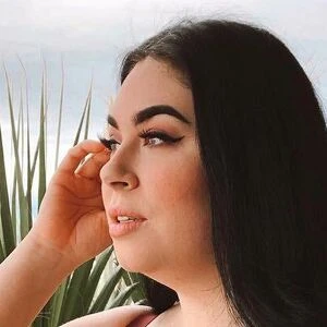 Veronica Belle