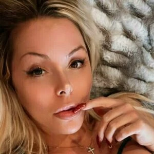 ninaellexxx