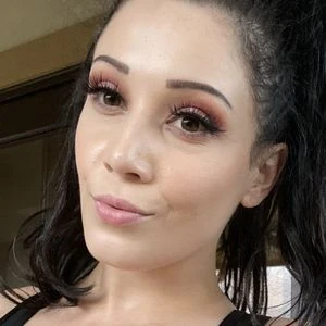 Noelle Easton