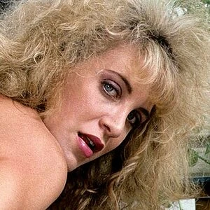 Lisa Chest