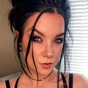 mikaela_pascal