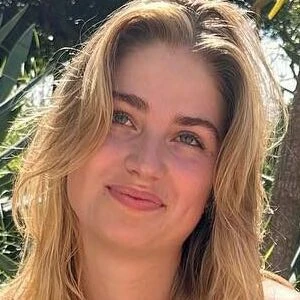 Roxy Dekker