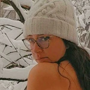 brunette_cutie86