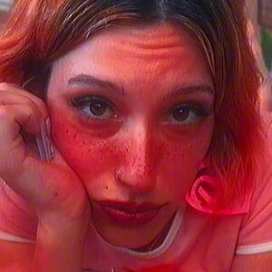Elle Marz