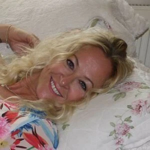 Joanne Bache