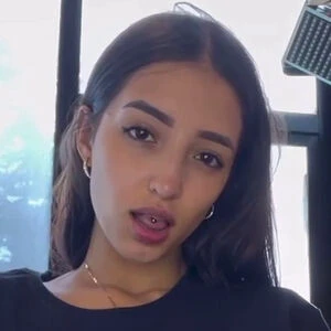 Isabella Torres