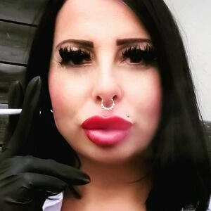 Nina Vegas