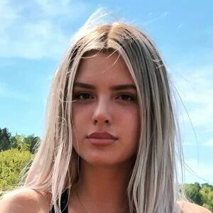 alissaviolet