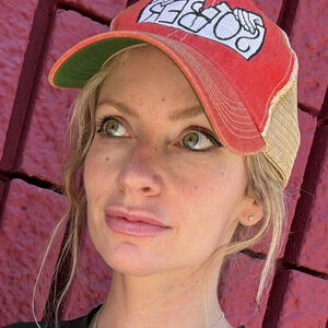 heyitscodee