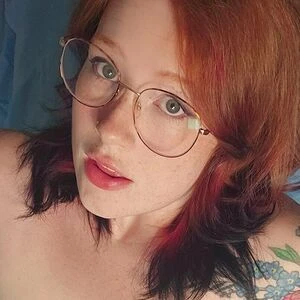 strawberryyfoxie