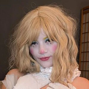kinkeeklown