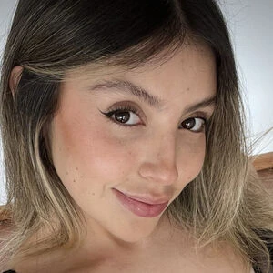 AliciaWonder_