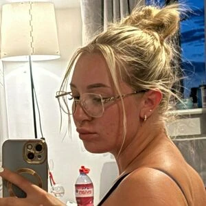 yourgirlfriendcourtney
