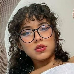 petrakisnadiaofficial