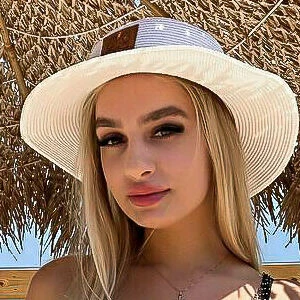 nicol_brown
