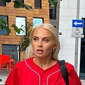 myposedtoesvip