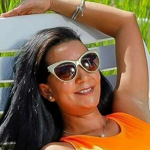 bikinigirltr