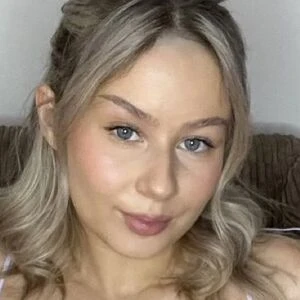 Lydia Rose