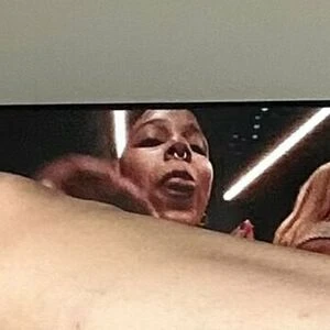 hotcurvesqueen