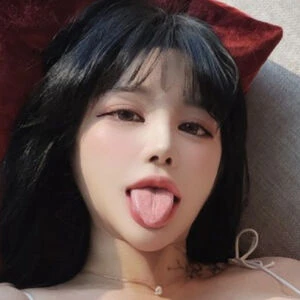 Kim Yun Jeong