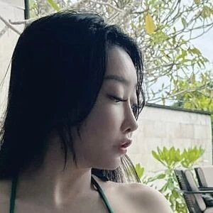 Rainy 以希 鐘小八