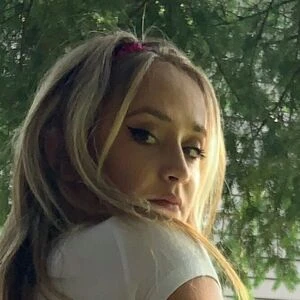 besswhit24