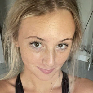 Anya Truaxx
