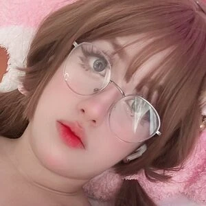 lilplasticwaifu