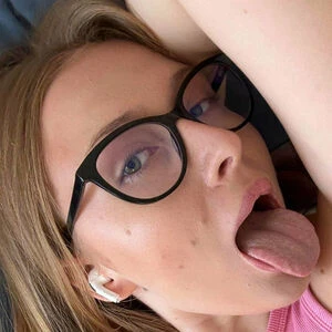 elisa_elfy