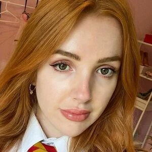 Scarlet Jones