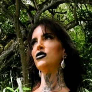 bobbiirosexo