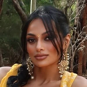 Chandrika Ravi