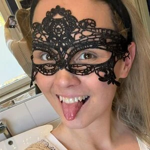 fiona_hotwife_free