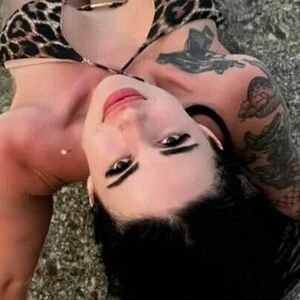 leila_hotty