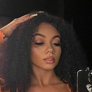 Curlsbyjayy