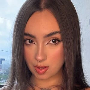 Gwen Strawberry
