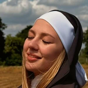 mia.nun