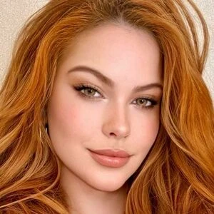 Gabrielle Correa
