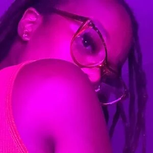 Slimbrownskin