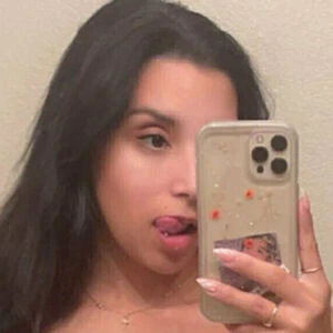 hertinyfeets2
