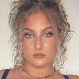 Xelliesweetx