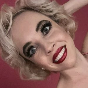 theblueeyedbombshell