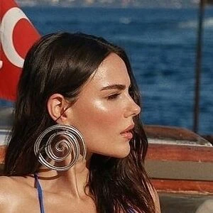 Özgü Kaya