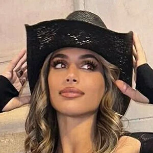 Bella Barbaro