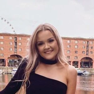 EllaDoesFX